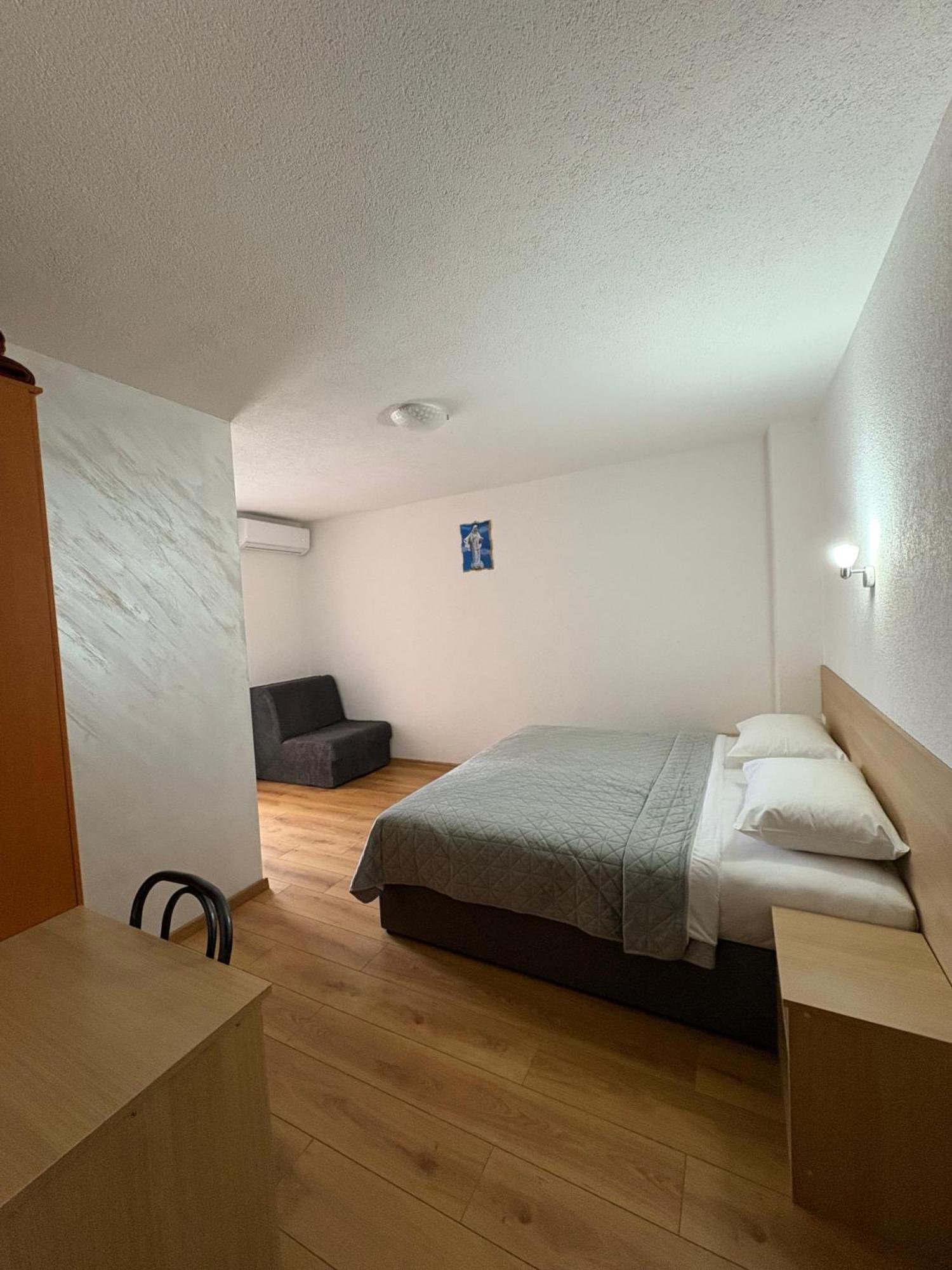 Pansion Maglica Bed & Breakfast Međugorje Екстериор снимка